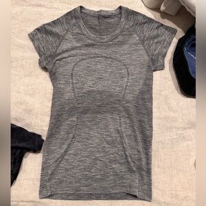 Lululemon swiftly tshirt heather grey
